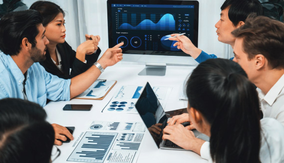 Corporate Firms Optimizing Treasury Management Strategies